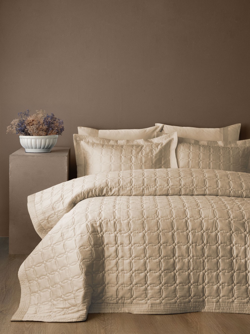Покривало з наволочками Issimo Home Canello Beige 240×260 