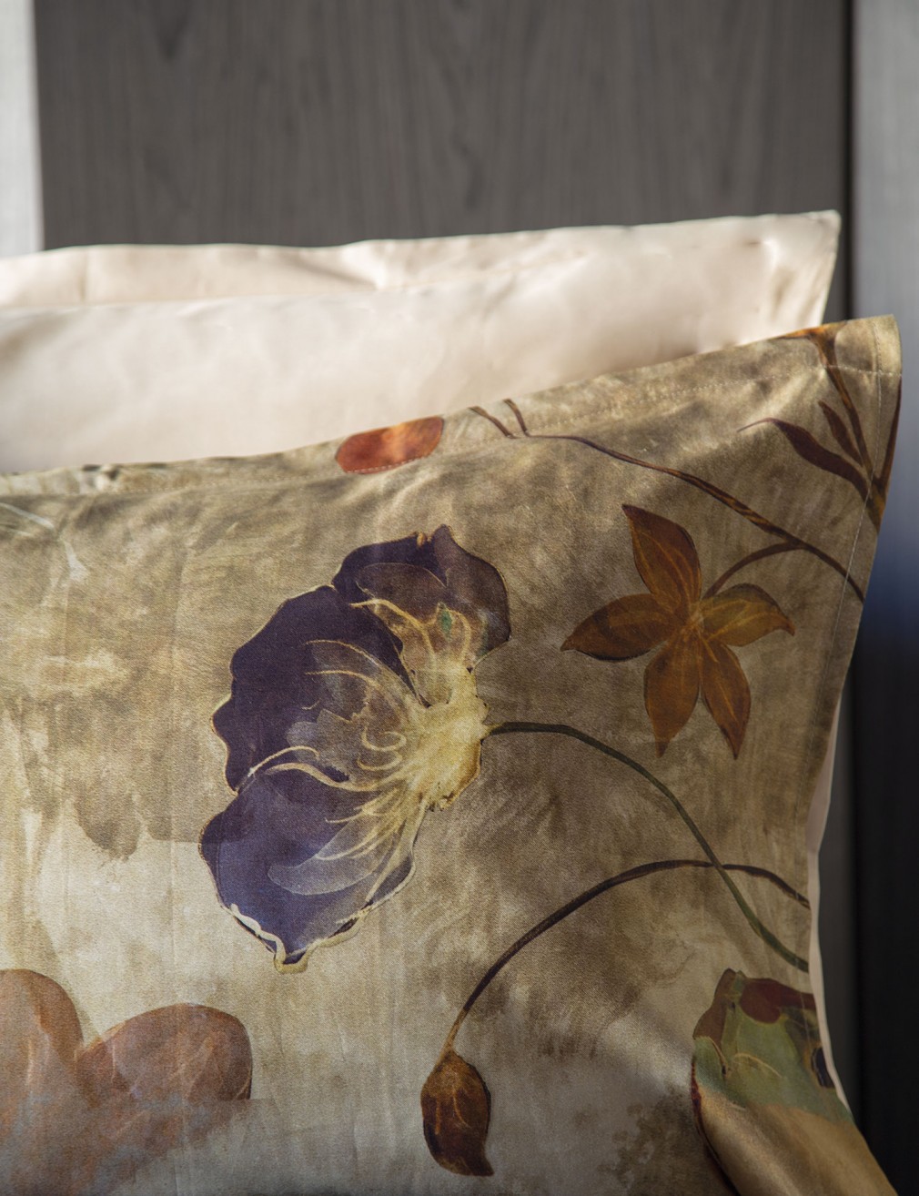 Комплект постільної білизни Issimo Home Madre tencel 300 TC євро