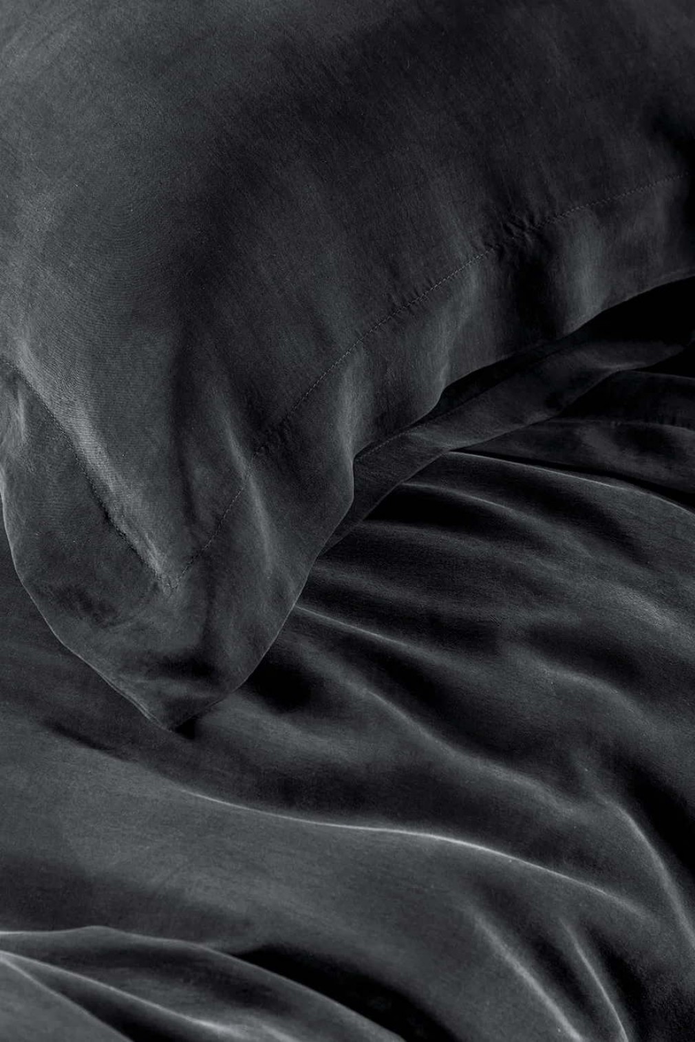 Комплект постільної білизни Issimo Home Vegan Silk Jade Blacky євро