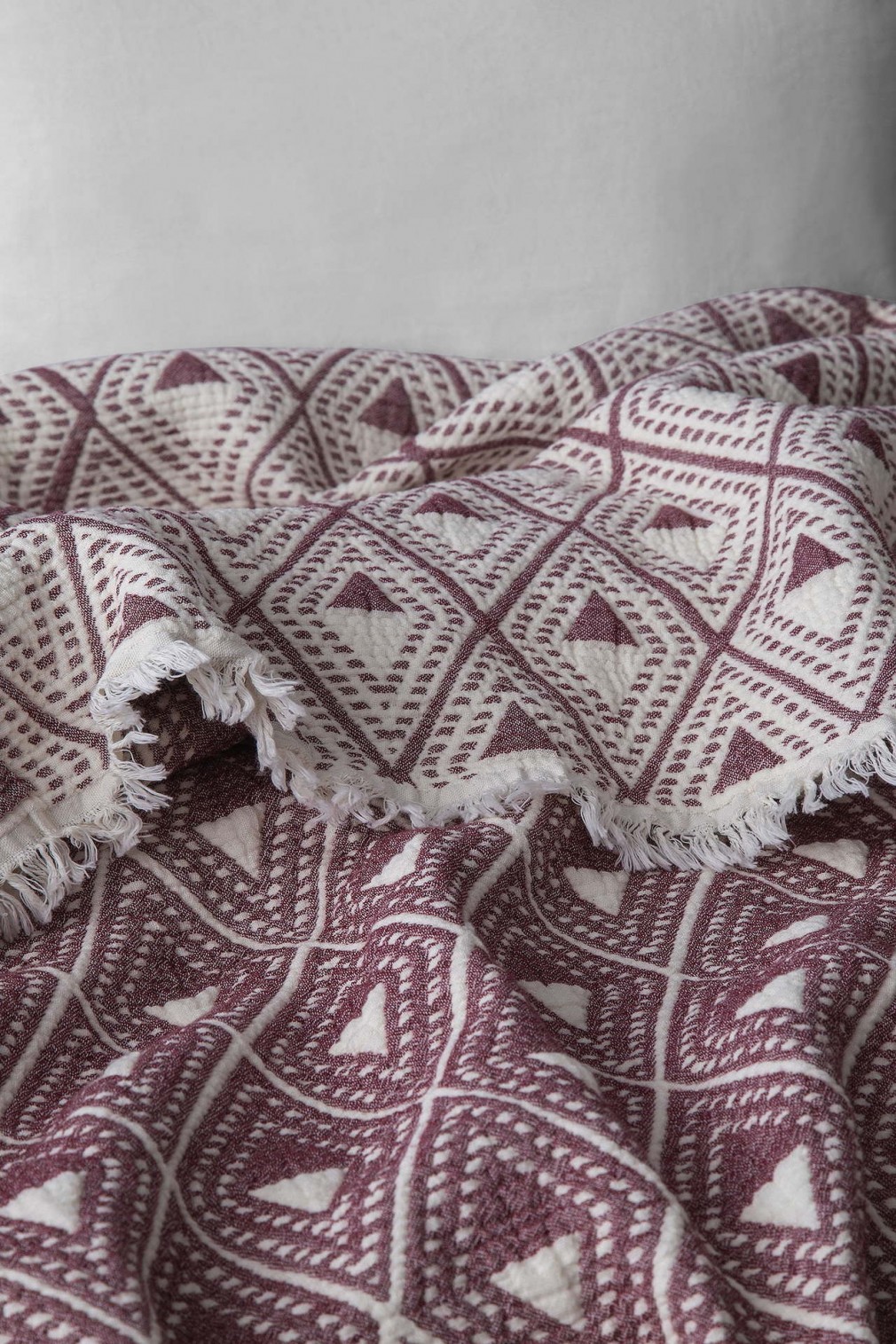 Муслінове покривало Issimo 220х240 см Levone Burgundy