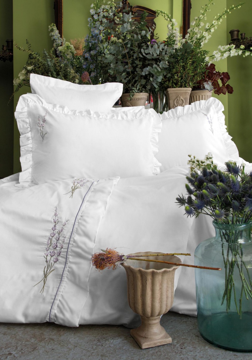 Комплект постільної білизни Issimo Home Lavanda 300 TC сатин делюкс вишивка євро