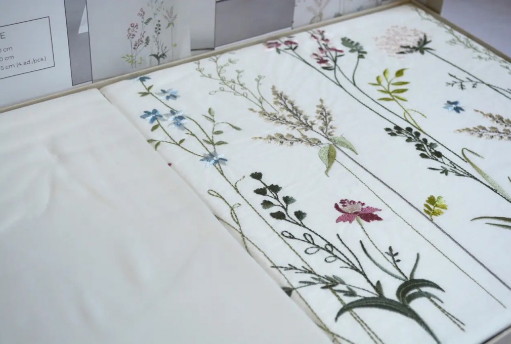 Комплект постельного белья Dantela  Botanic евро