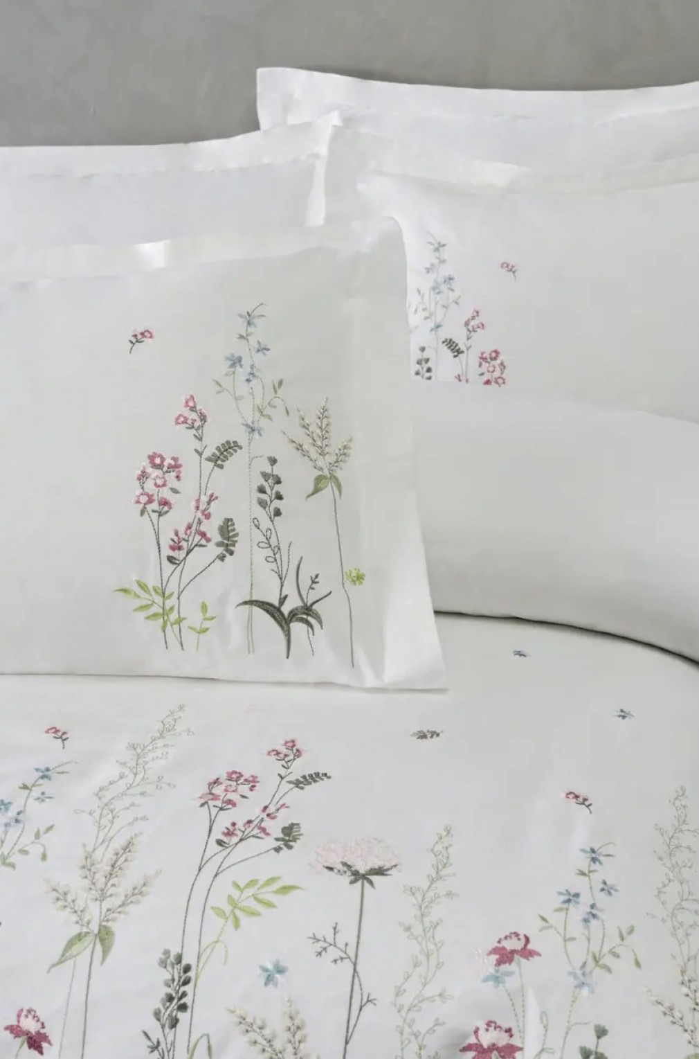 Комплект постельного белья Dantela  Botanic евро