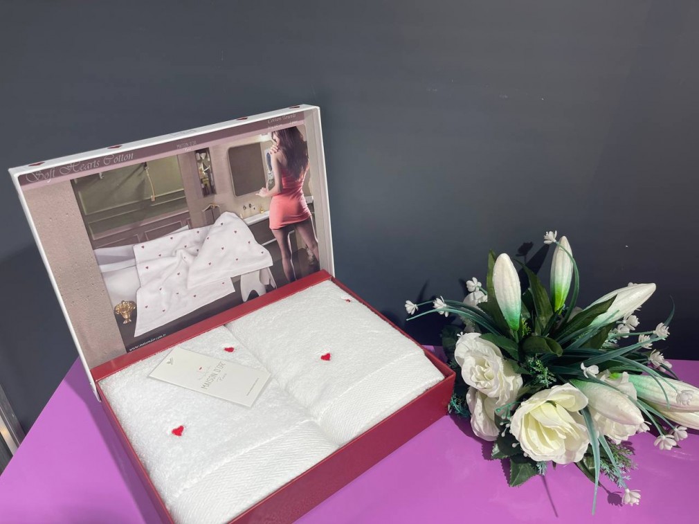 Набір рушників Soft Hearts Maison D’or 2 шт. червоний