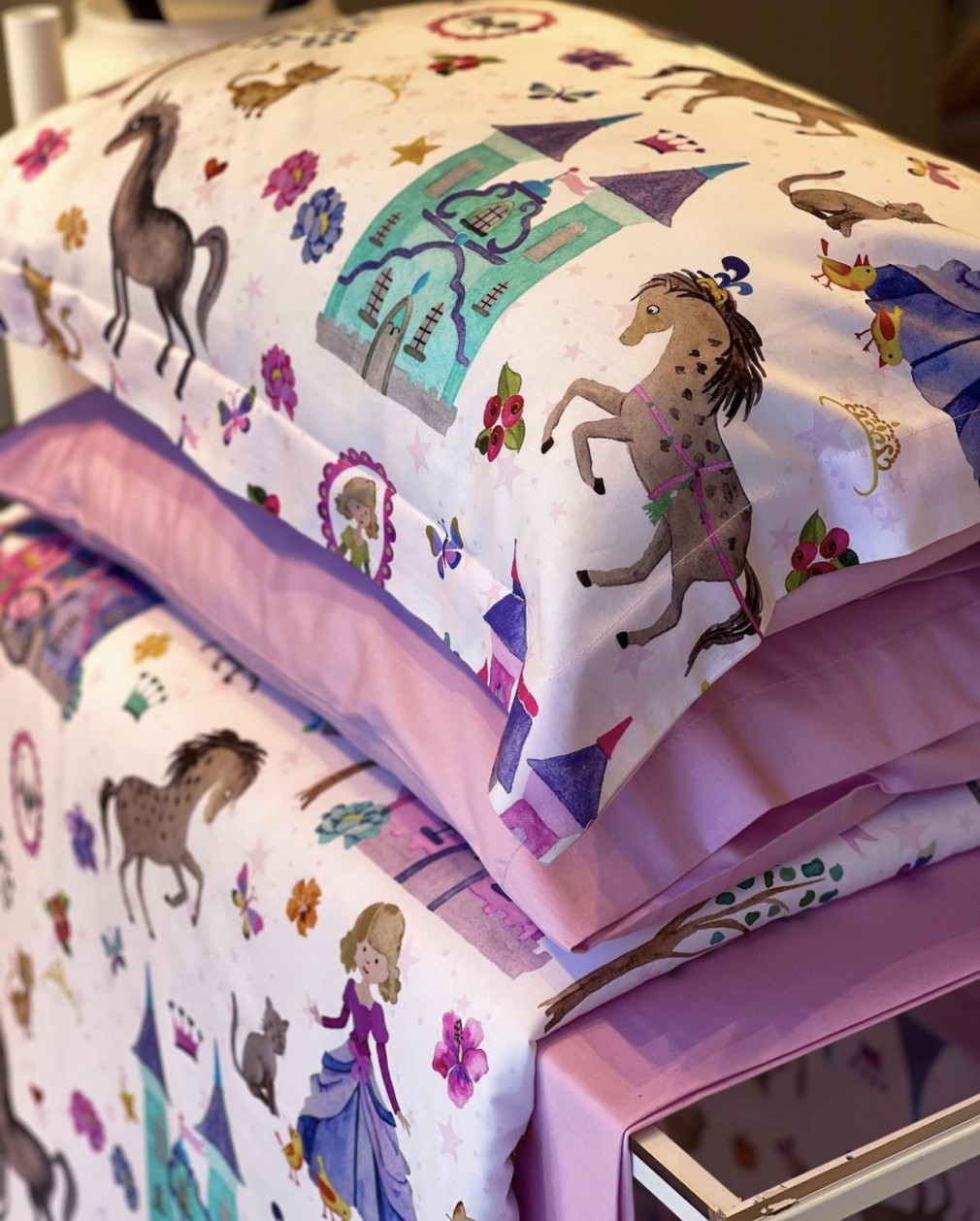 Комплект постільної білизни Tivolyo Home Princess
